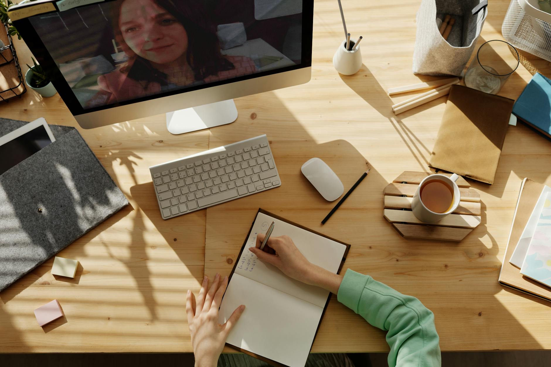 Zoom Webinar Tutorial: From Setup to Sales in 7 Simple Steps